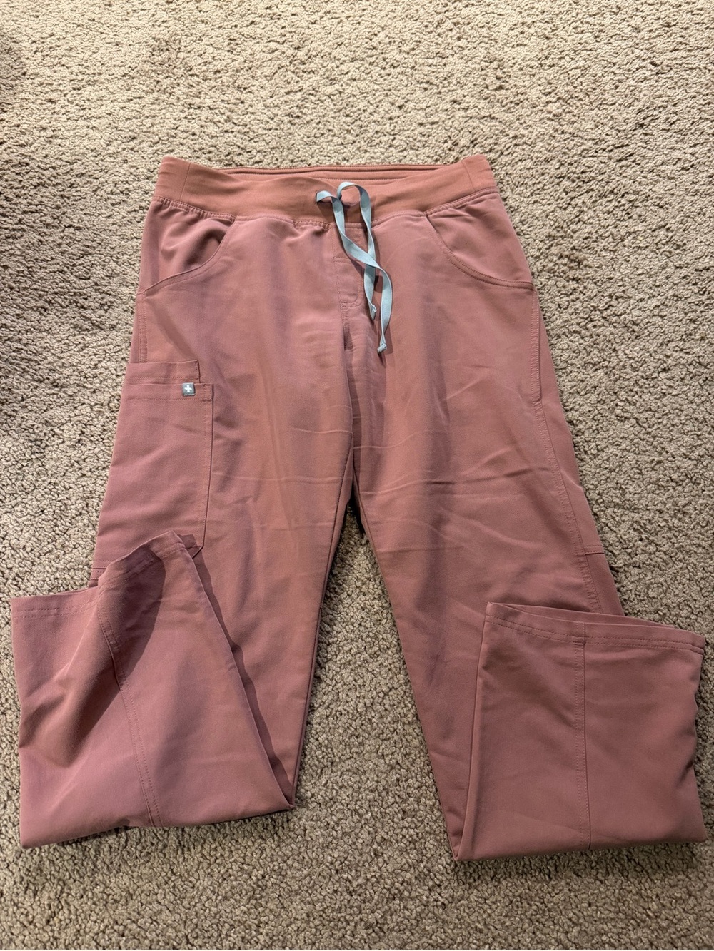 Figs Mauve Cade cargo scrub pant